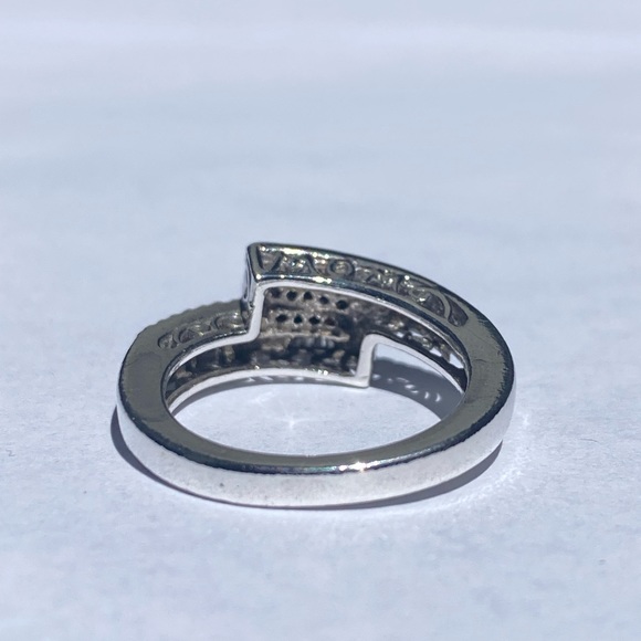 Heng Ngai 925 sterling silver overlap Diamond MOM ring💎 - Picture 11 of 16